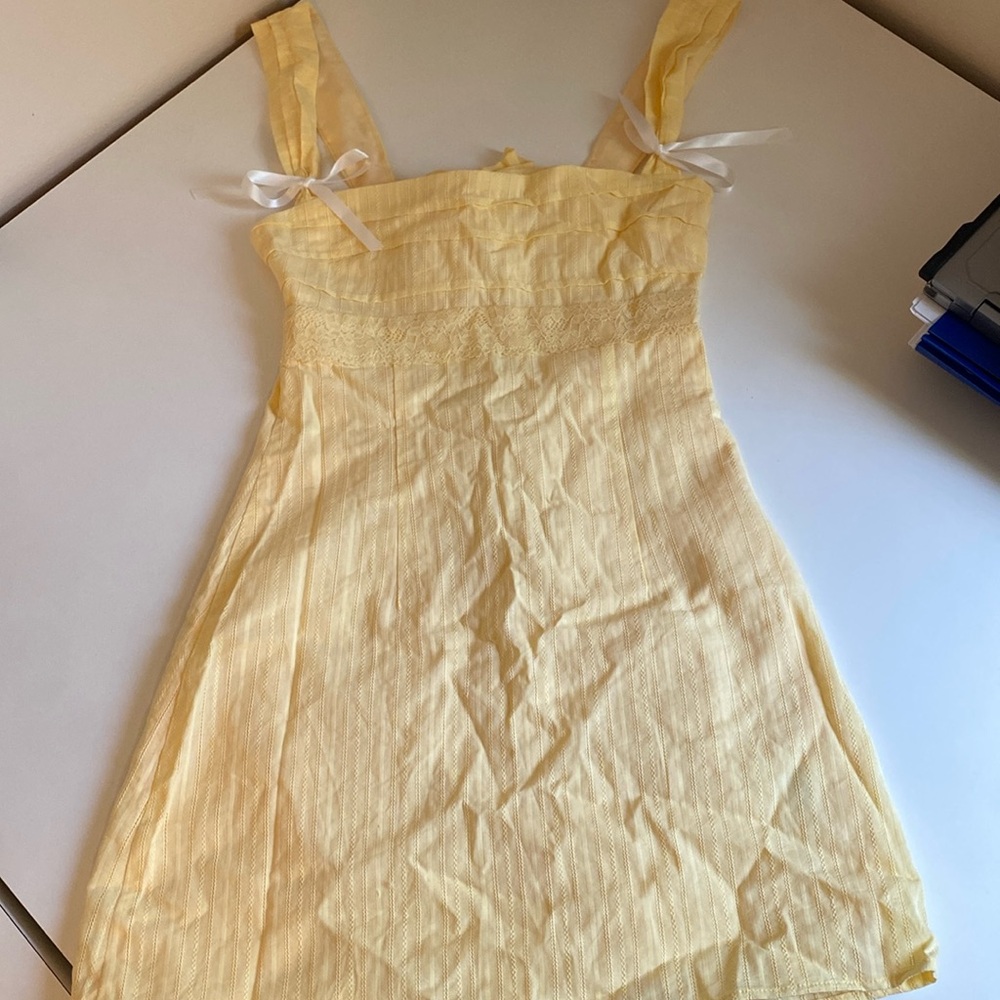NWT Yellow beginning boutique mini dress
